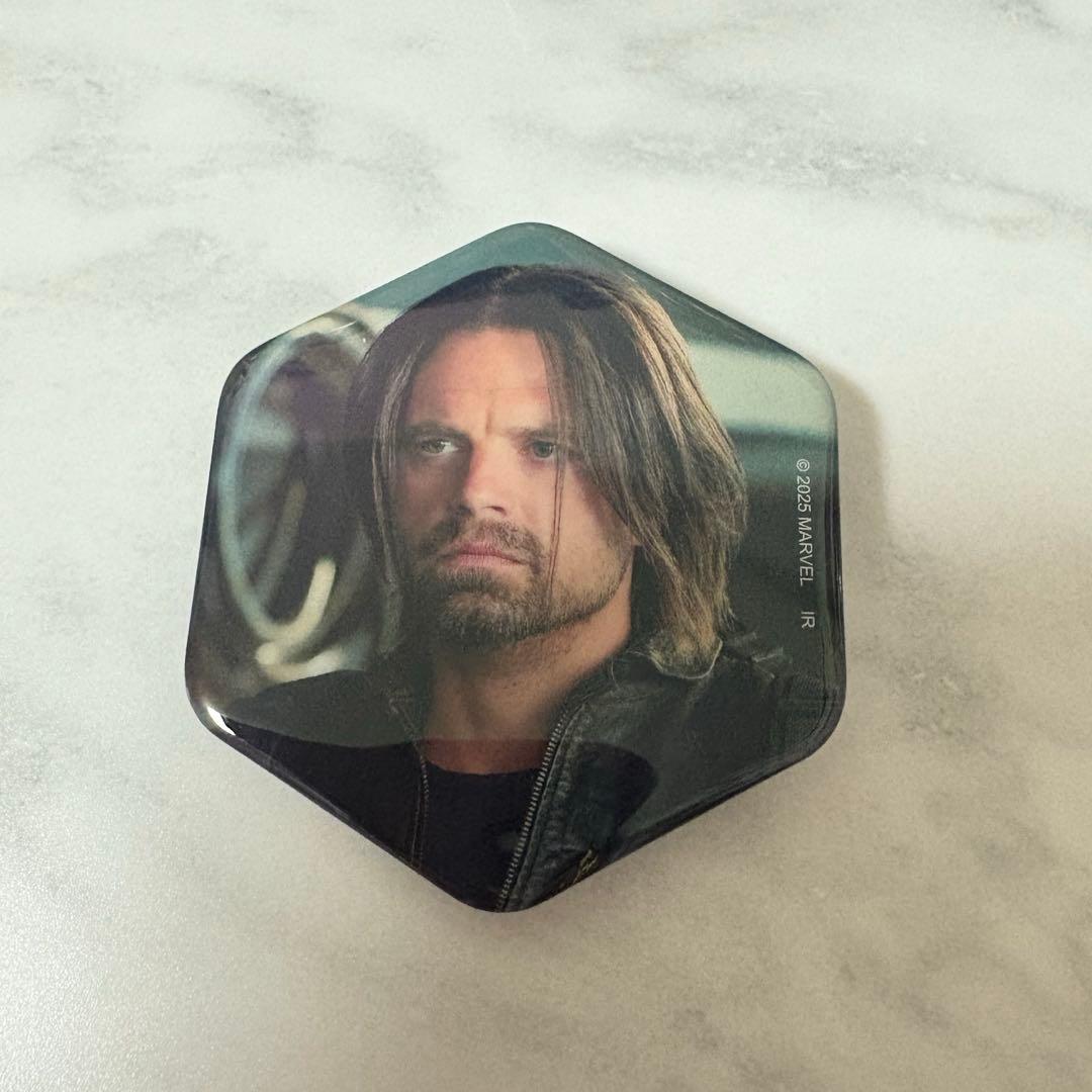 サンダーボルツ ウィンターソルジャー バッキー 缶バッジ　アクリルスタンド