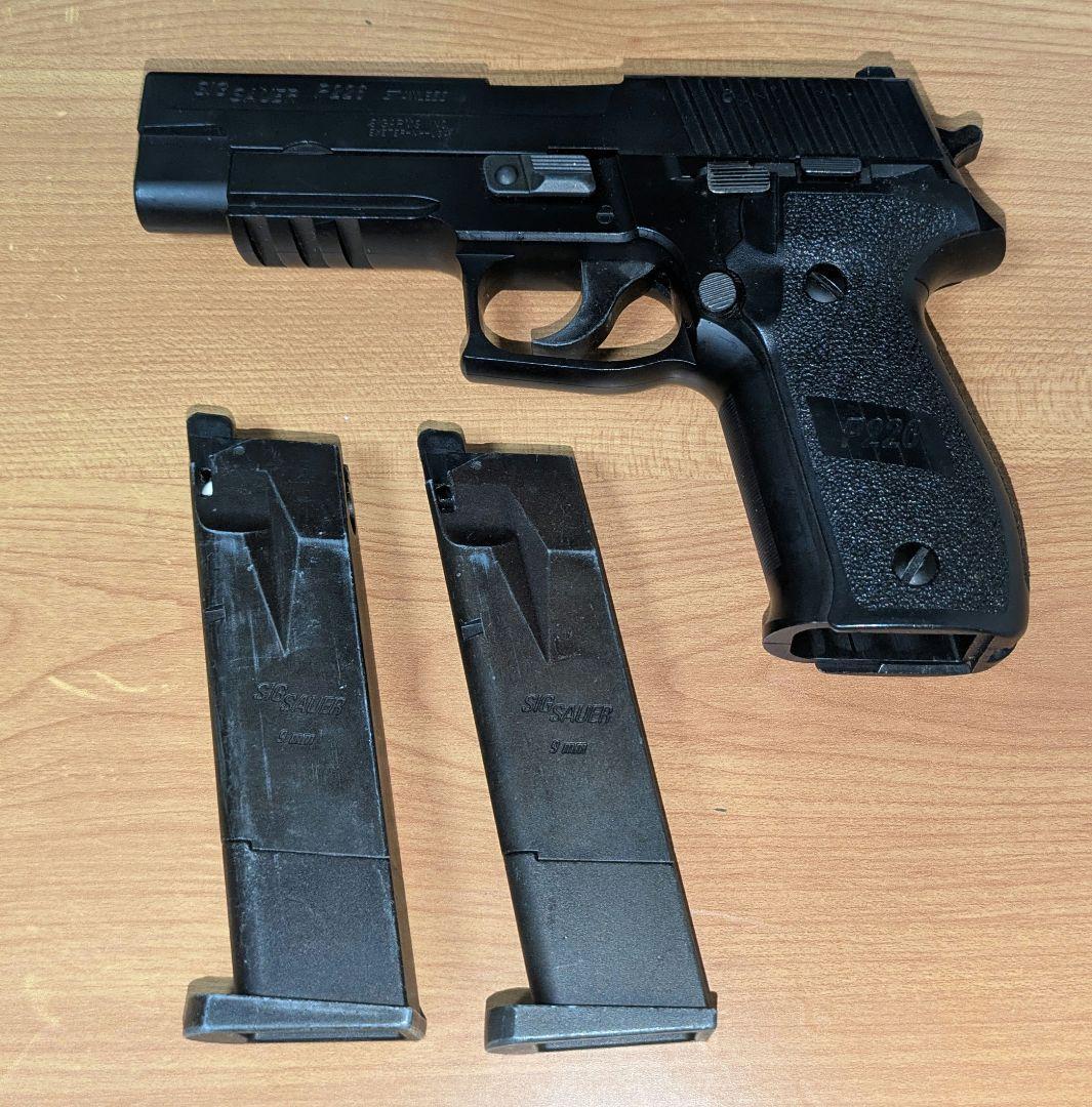 東京マルイ ガスガン SIG SAUER P226 RAILマガジン2本