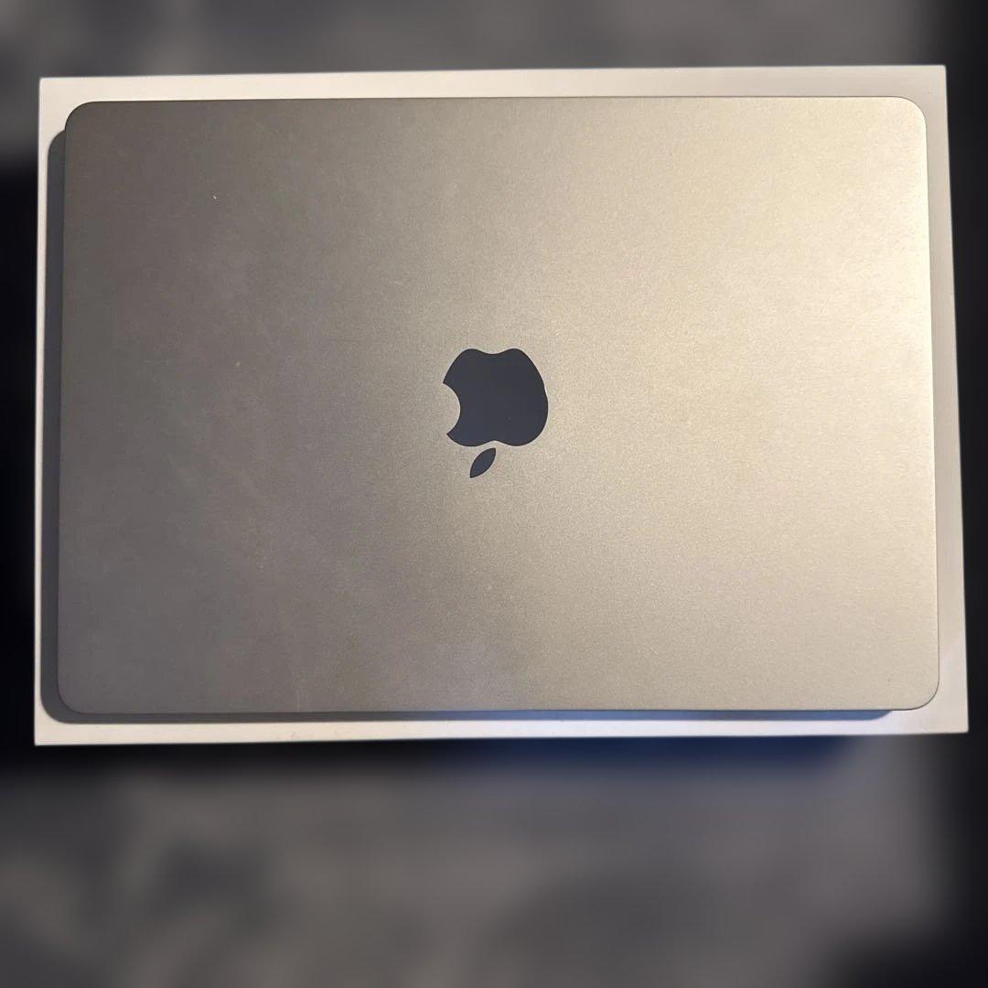 13インチMacBook Air M4チップ AppleCare加入済み