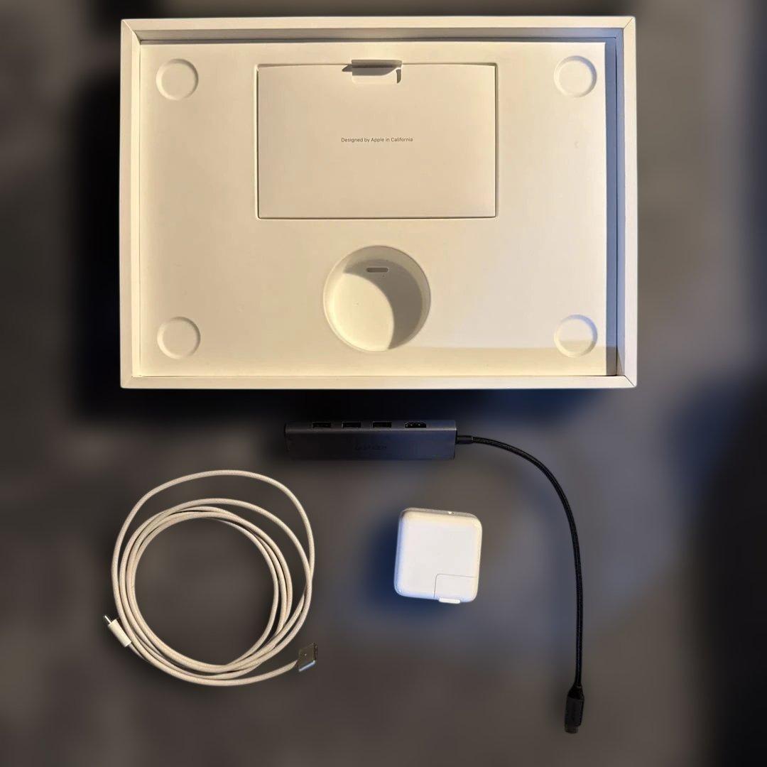 13インチMacBook Air M4チップ AppleCare加入済み