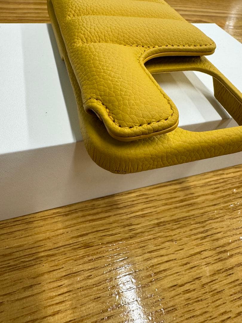 DEMIUイエロー スマホケース カードポケット付き