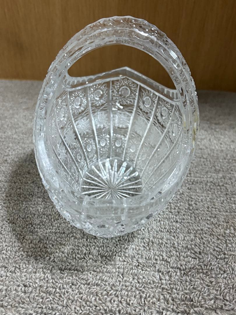 新品未使用BOHEMIA CRYSTAL カットガラス花器　小物入れ箱付き