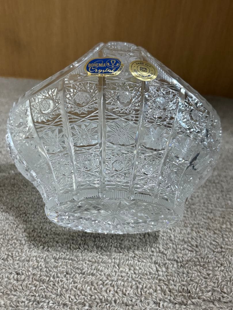 新品未使用BOHEMIA CRYSTAL カットガラス花器　小物入れ箱付き