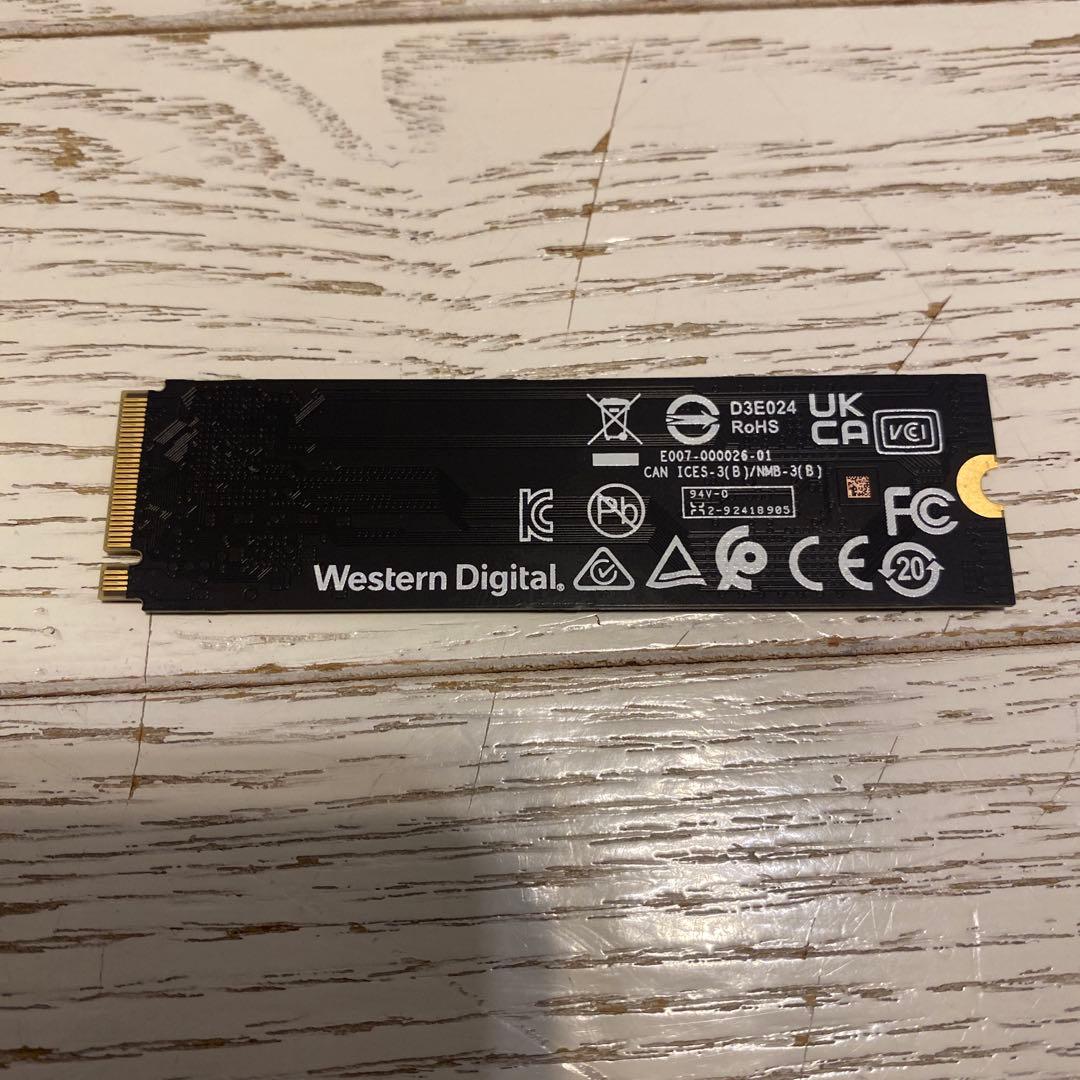 WD Blue SN580 1TB NVMe SSD 使用時間短め