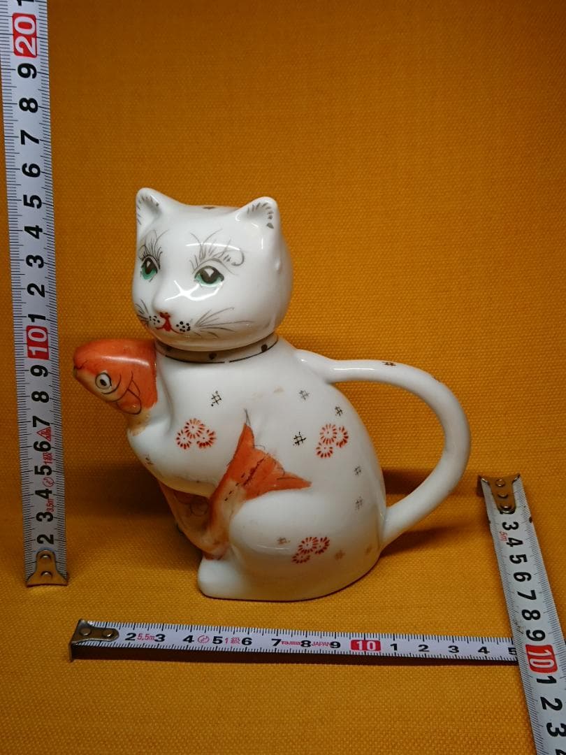 ねこ　猫　白猫　中国美術　陶器　置物　インテリア　工芸品　美術品　A3439