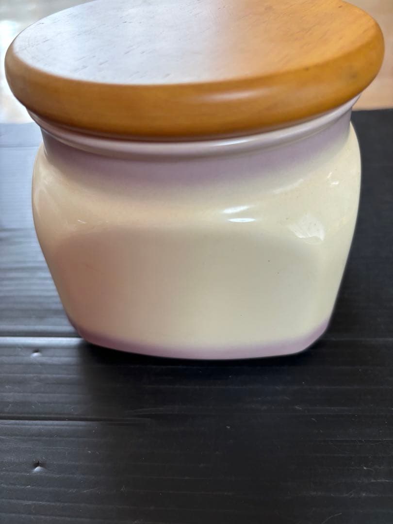 旧イマン ビビアンピンク　木蓋陶器キャニスター