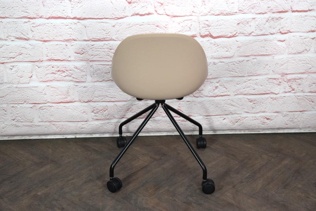 展示品 クラッシュゲート yuu/ユー エッグ デスクチェア ベージュ d