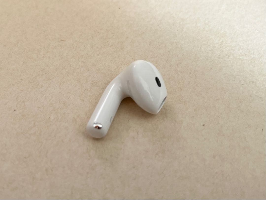 AirPods 第4世代　左耳のみ　ノイズキャンセリング対応