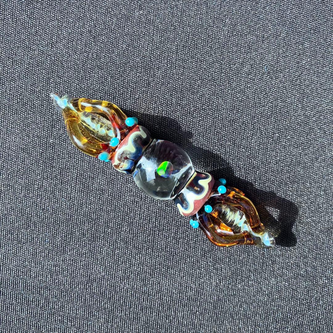 XODAS ペンダント バジュラ Bajra ボロシリケイトガラス オパール