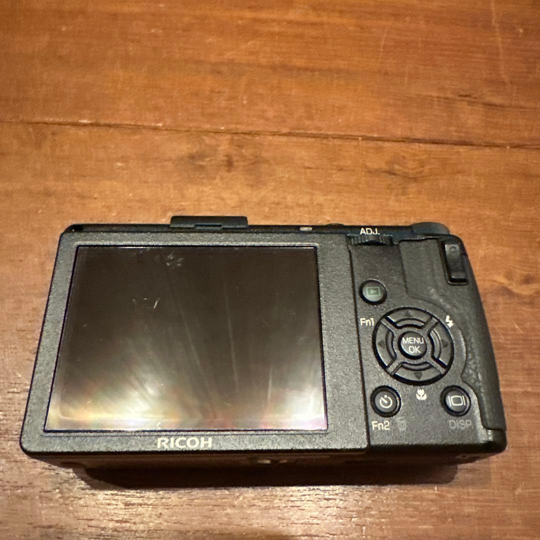 RICOH GR DIGITAL Ⅲ 本体と付属品