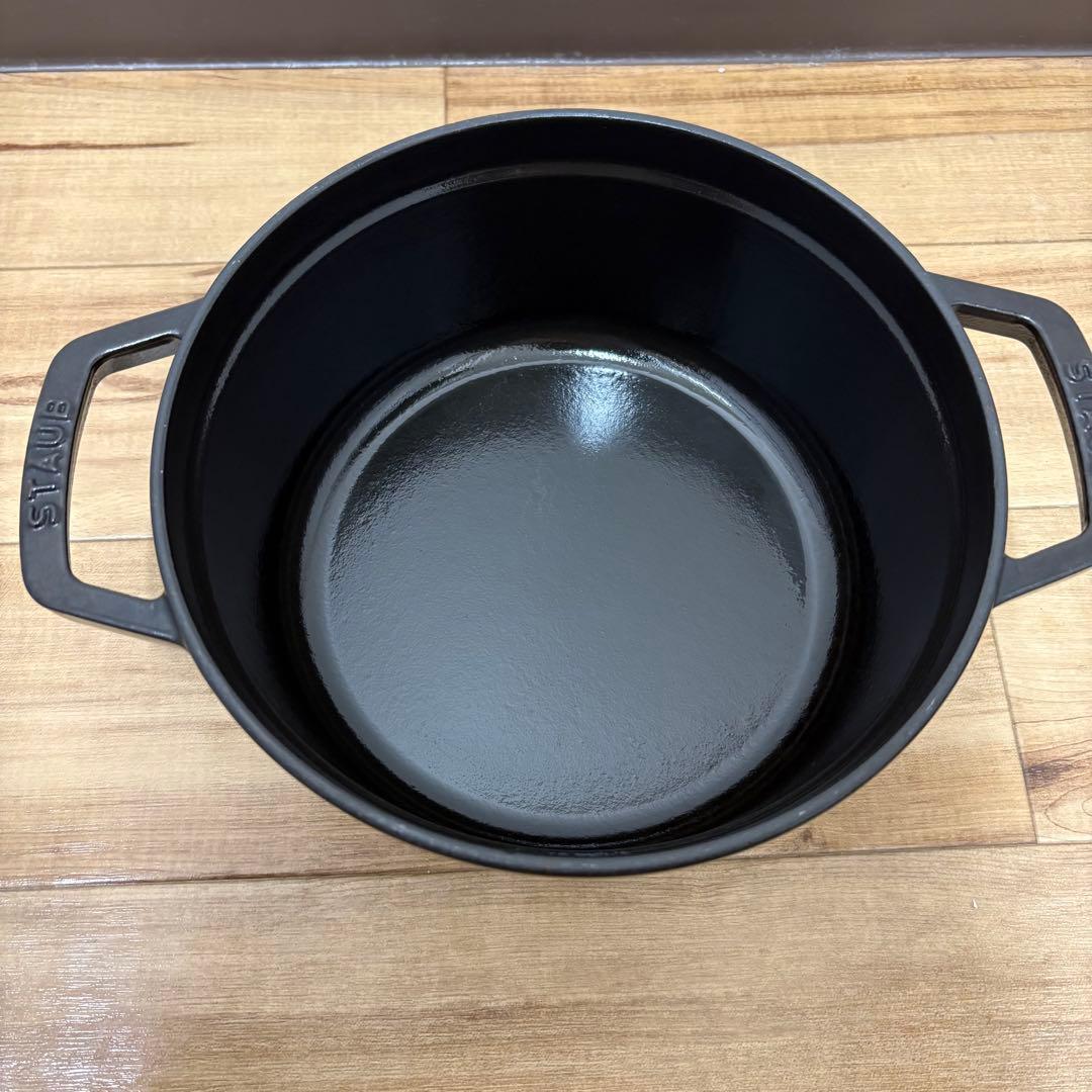 ストウブ staub ピコ・ココット ラウンド 22cm ブラック