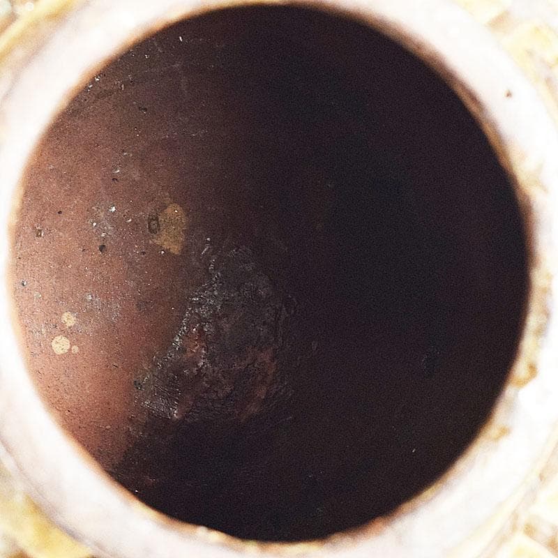 琉球陶器　壺屋焼　褐釉掻き落とし花文壺　時代箱　C　7752C