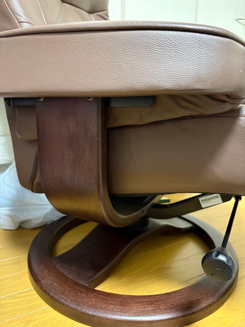 シモンズ リクライニングチェアオットマンなし