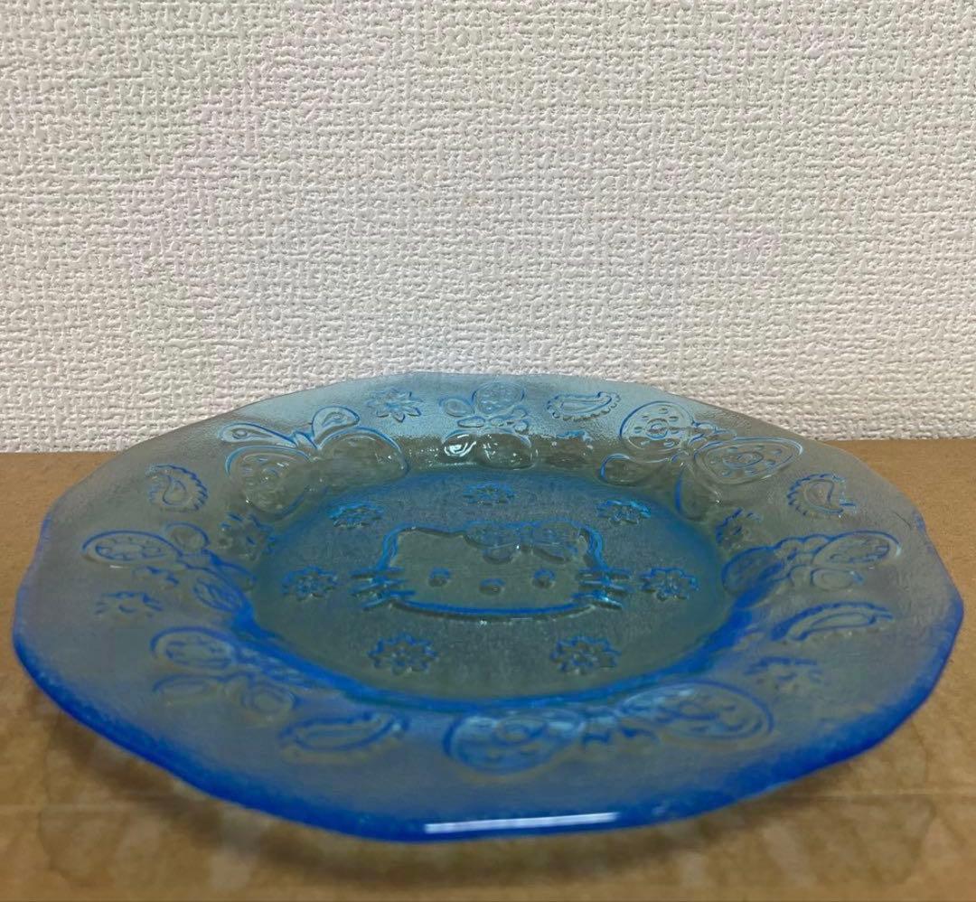 レア　ハローキティ ガラス　皿 透明　水色 サンリオ　蝶々
