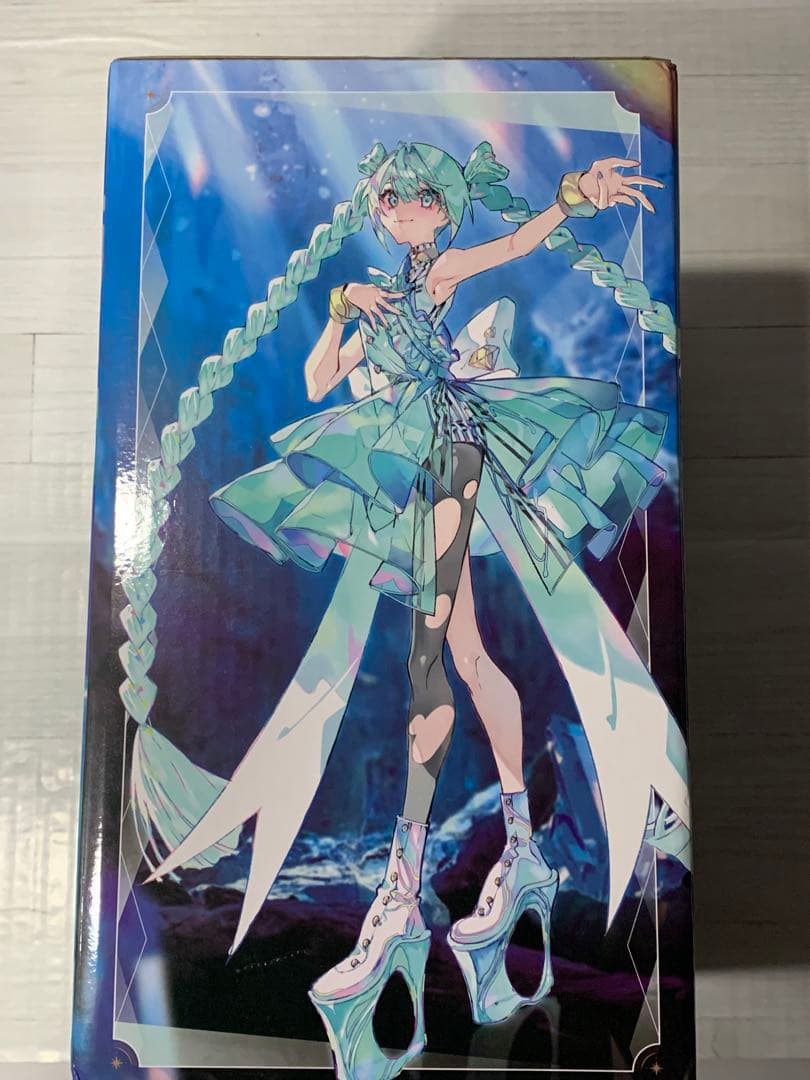 ら*ん様 【未開封】フィギュアまとめ フリーレン 猫猫 一護 ミク まどか 箱角