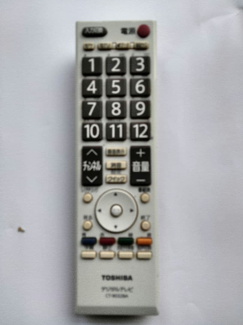 TOSHIBA 19型液晶テレビ リモコン・B-CASカード付／台座なし
