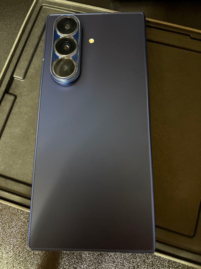 PLSamsung Galaxy Z Fold 7