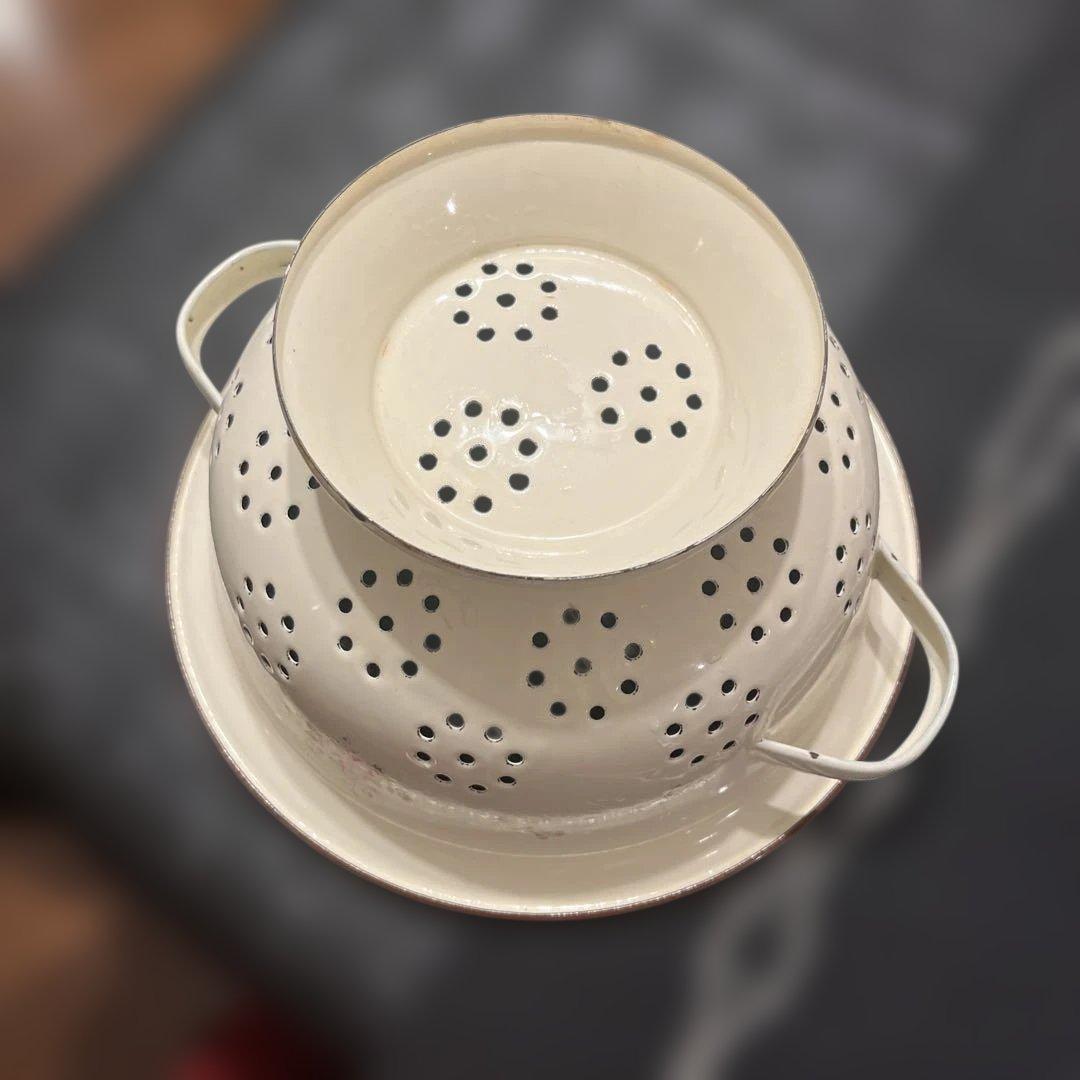 アンティーク　ホーロー　水切りボール　カントリー雑貨　レトロ