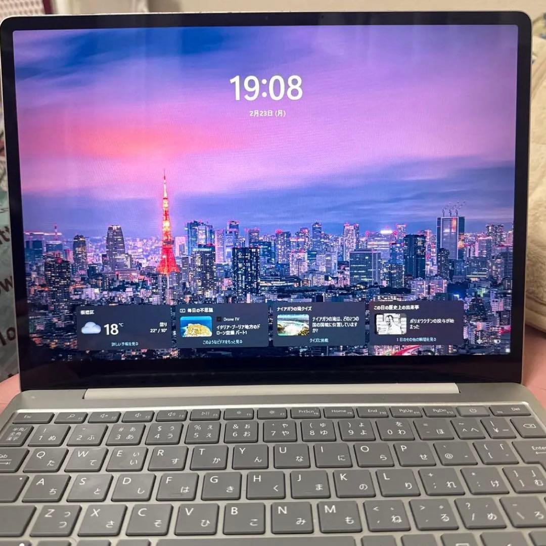 早い者勝ちSurface Laptop go 2 シルバー 充電器付