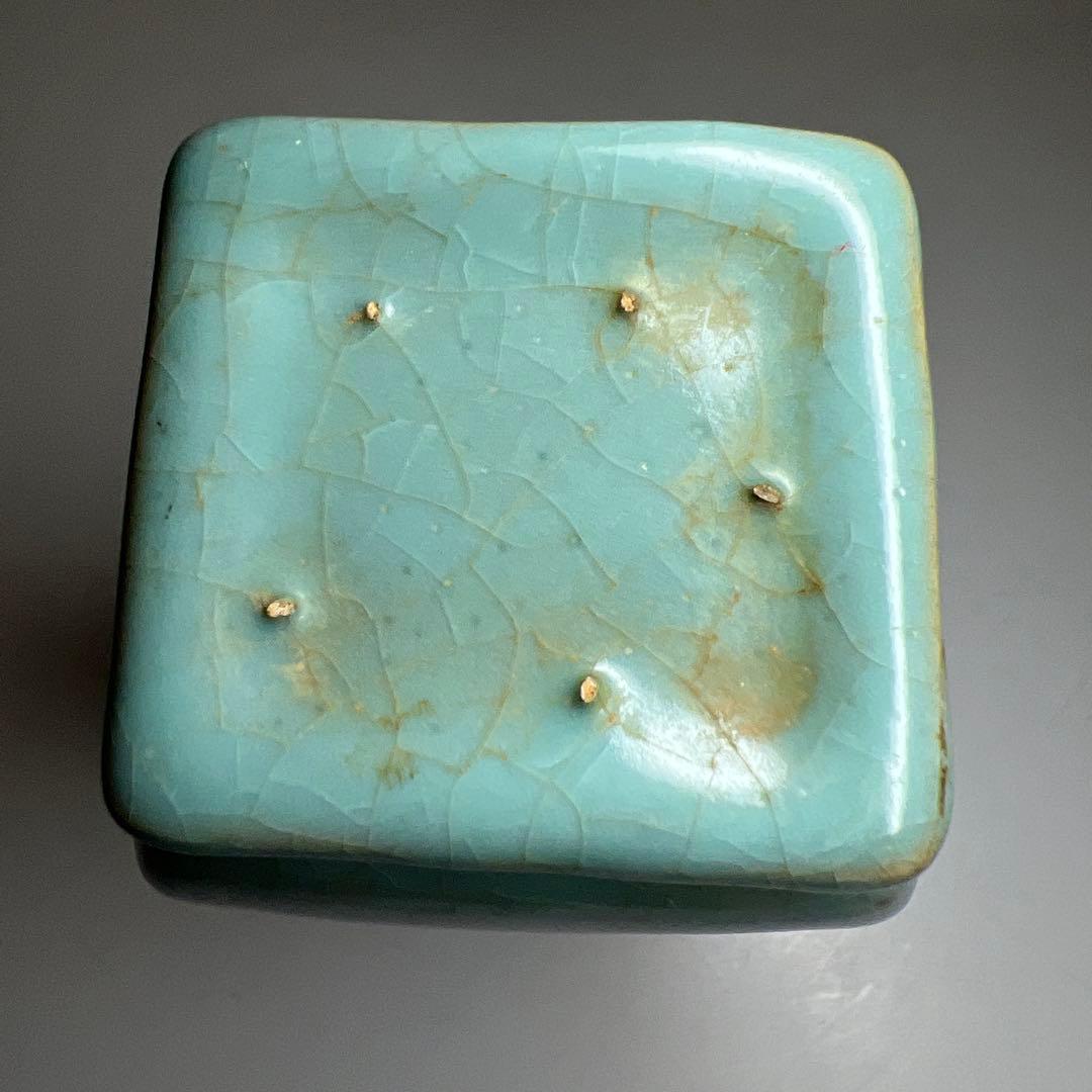 中国古玩　青釉花瓶　高さ約16㎝　東Y8-0331☆2Fタルオル