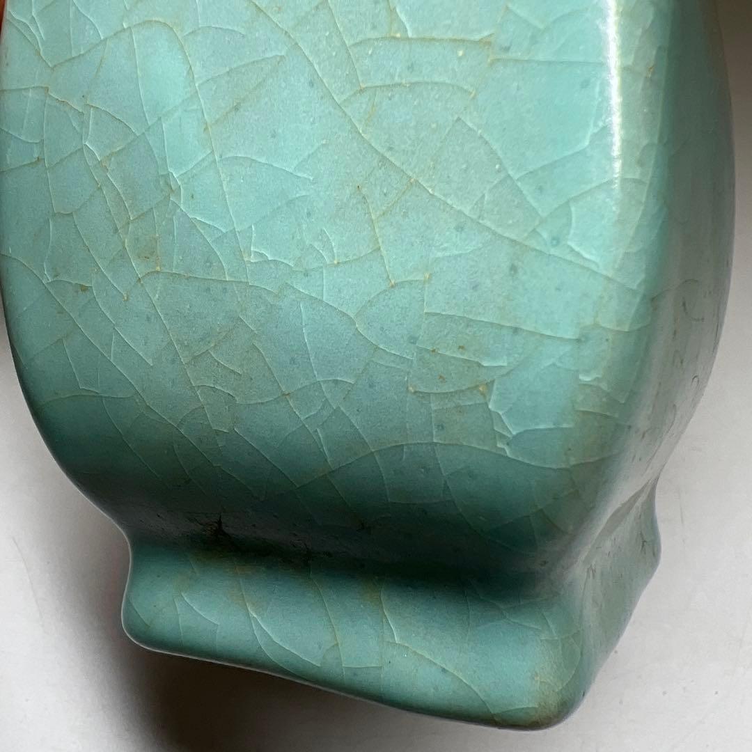 中国古玩　青釉花瓶　高さ約16㎝　東Y8-0331☆2Fタルオル