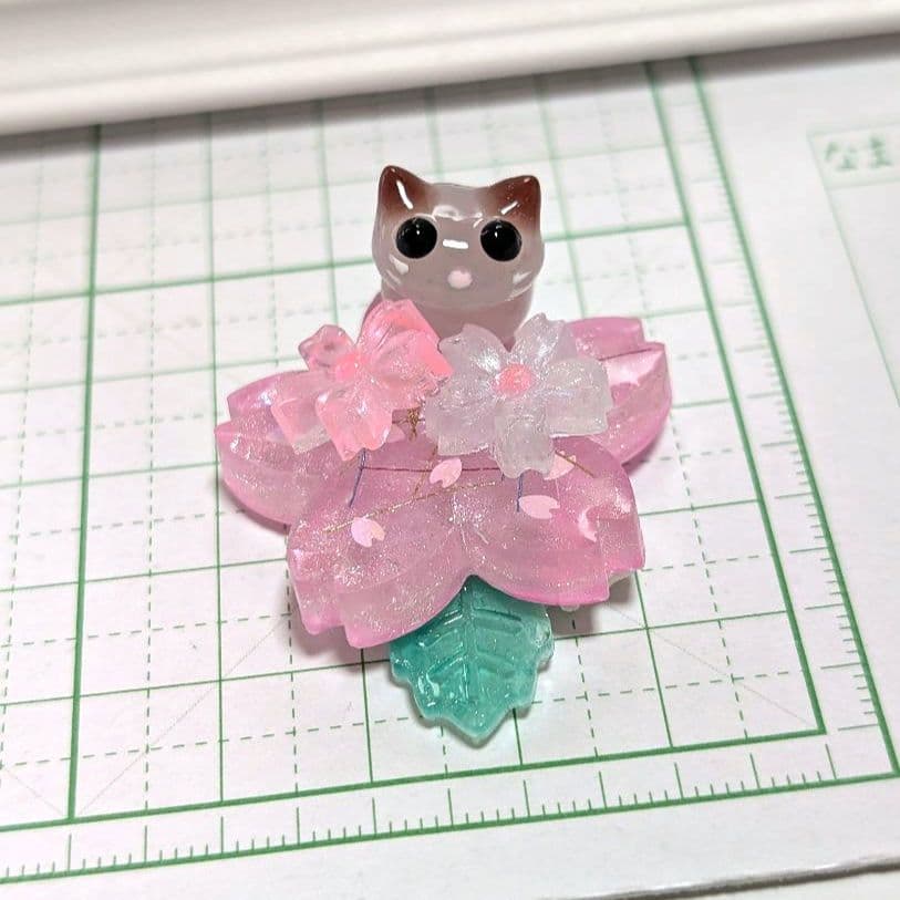 猫　レジンヘアゴム　桜　ネイルヤーン
