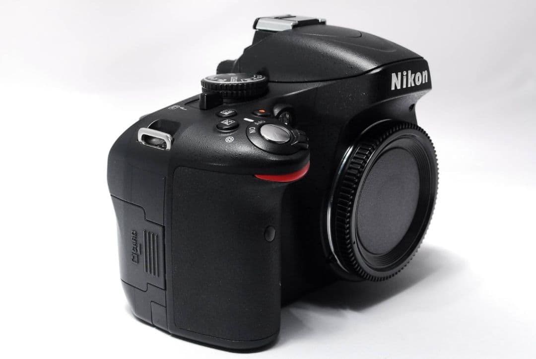 【決算セール】初心者Nikon D5100 AF-S標準 レンズセット 可動液晶