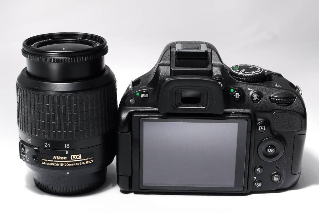 【決算セール】初心者Nikon D5100 AF-S標準 レンズセット 可動液晶