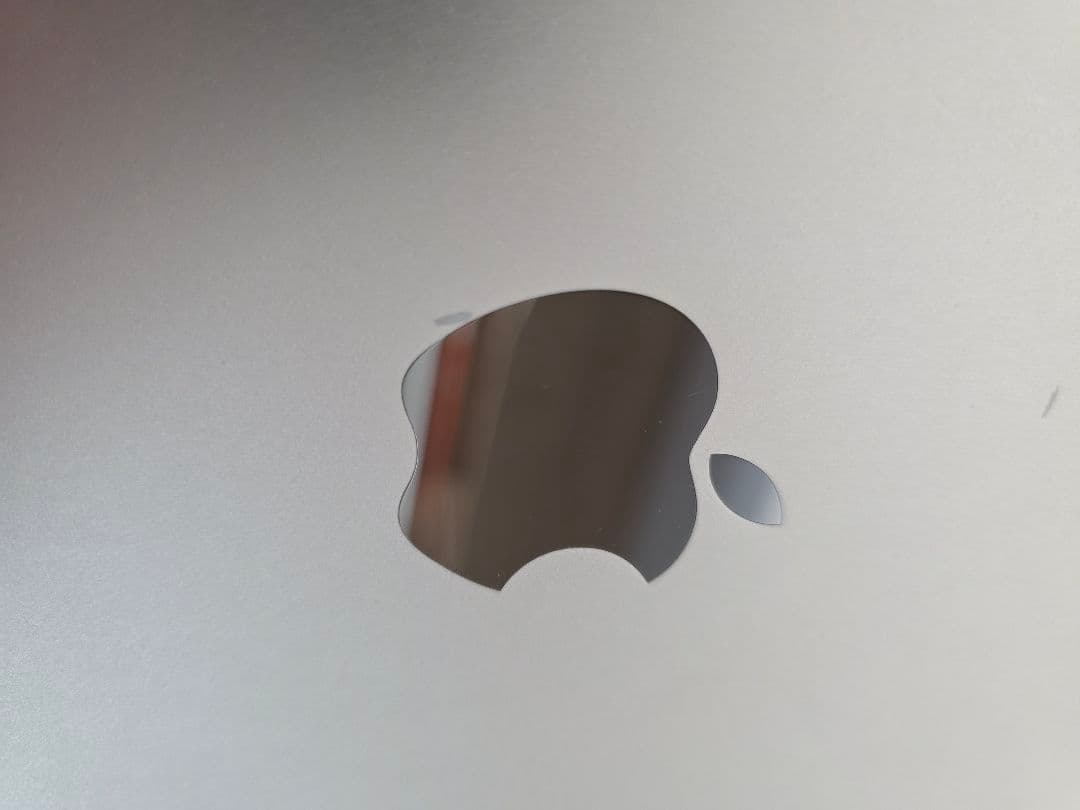 Apple iPad 5世代 32GB シルバー 本体