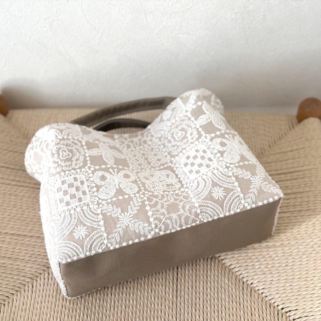 ⚮̈ミナペルホネン　forest tile light beige ヌッピバッグ
