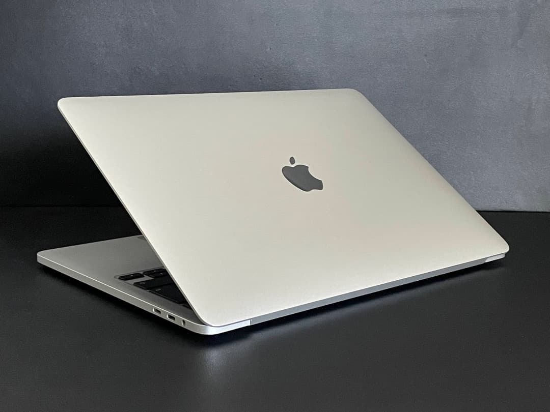 【Core i7・32GB・1TB】MacBook Pro 2020 13㌅良品