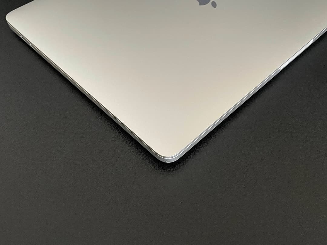 【Core i7・32GB・1TB】MacBook Pro 2020 13㌅良品