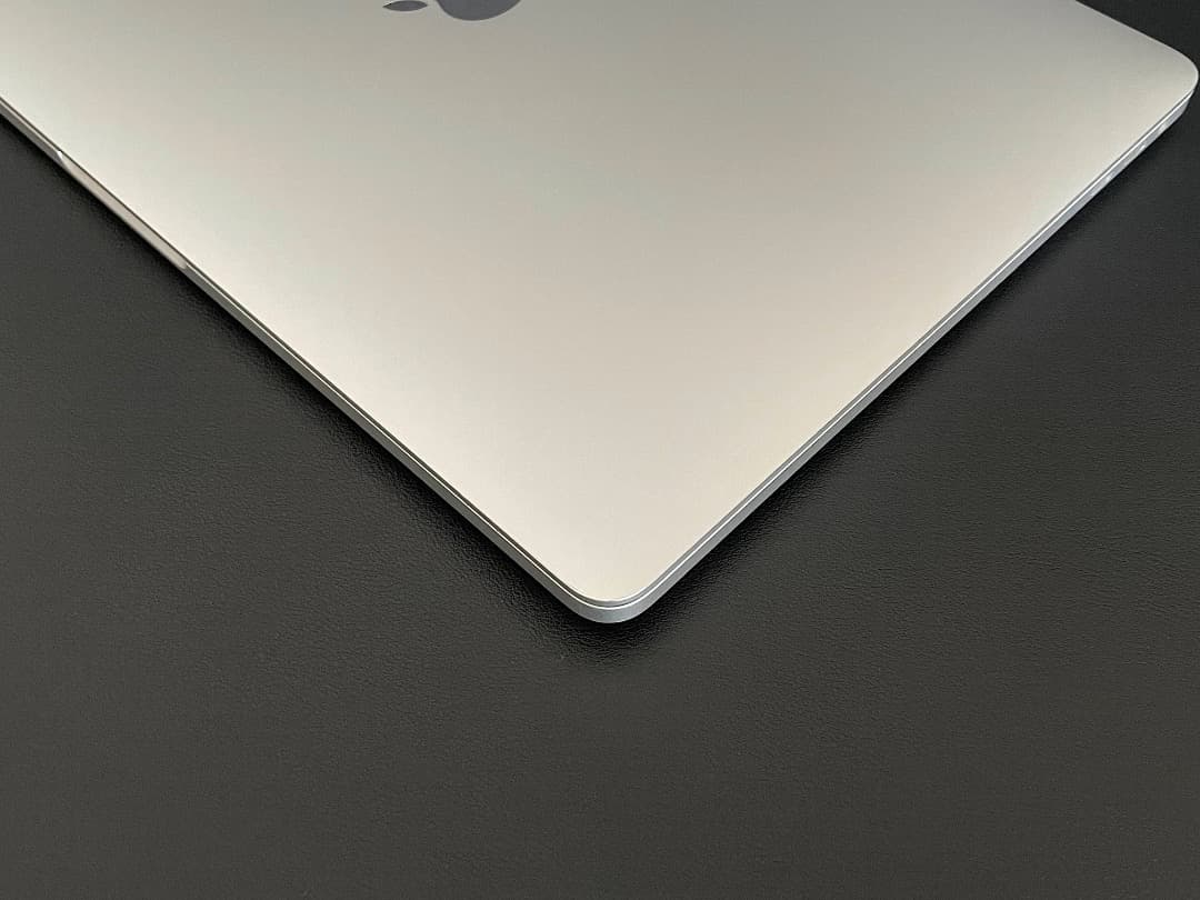 【Core i7・32GB・1TB】MacBook Pro 2020 13㌅良品