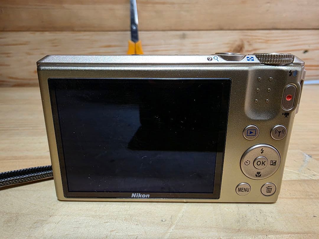 デジタルカメラ Nikon COOLPIX S7000 Gold