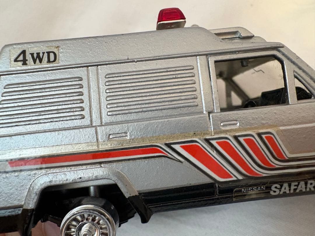 NISSAN　SAFARI　4WD　ヨネザワトイズ　西部警察