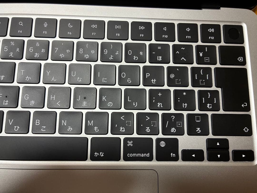 【美品】MacBook Air M3 13インチ シルバー 8GB/256GB