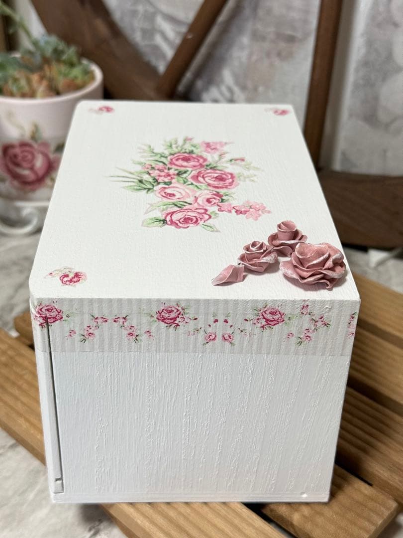 サイドテーブル※木製引き出しBOX※ミニチュア※樹脂粘土※掛け時計※デコパージュ