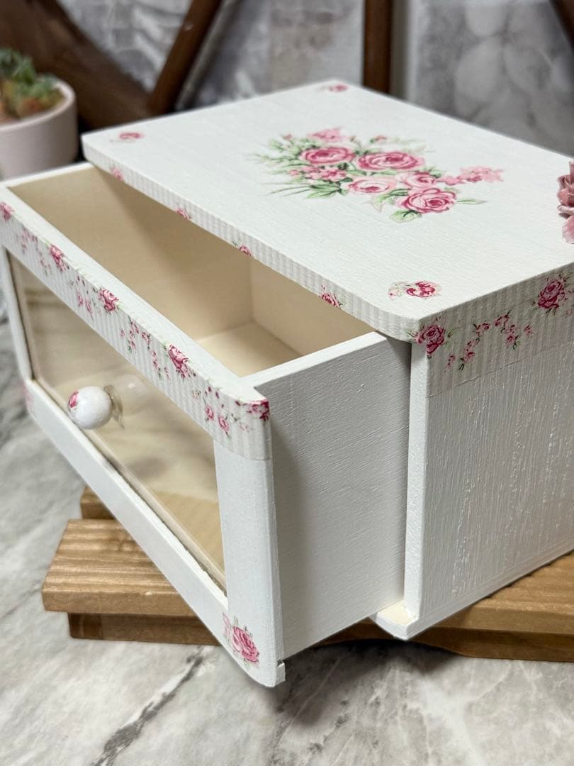 サイドテーブル※木製引き出しBOX※ミニチュア※樹脂粘土※掛け時計※デコパージュ