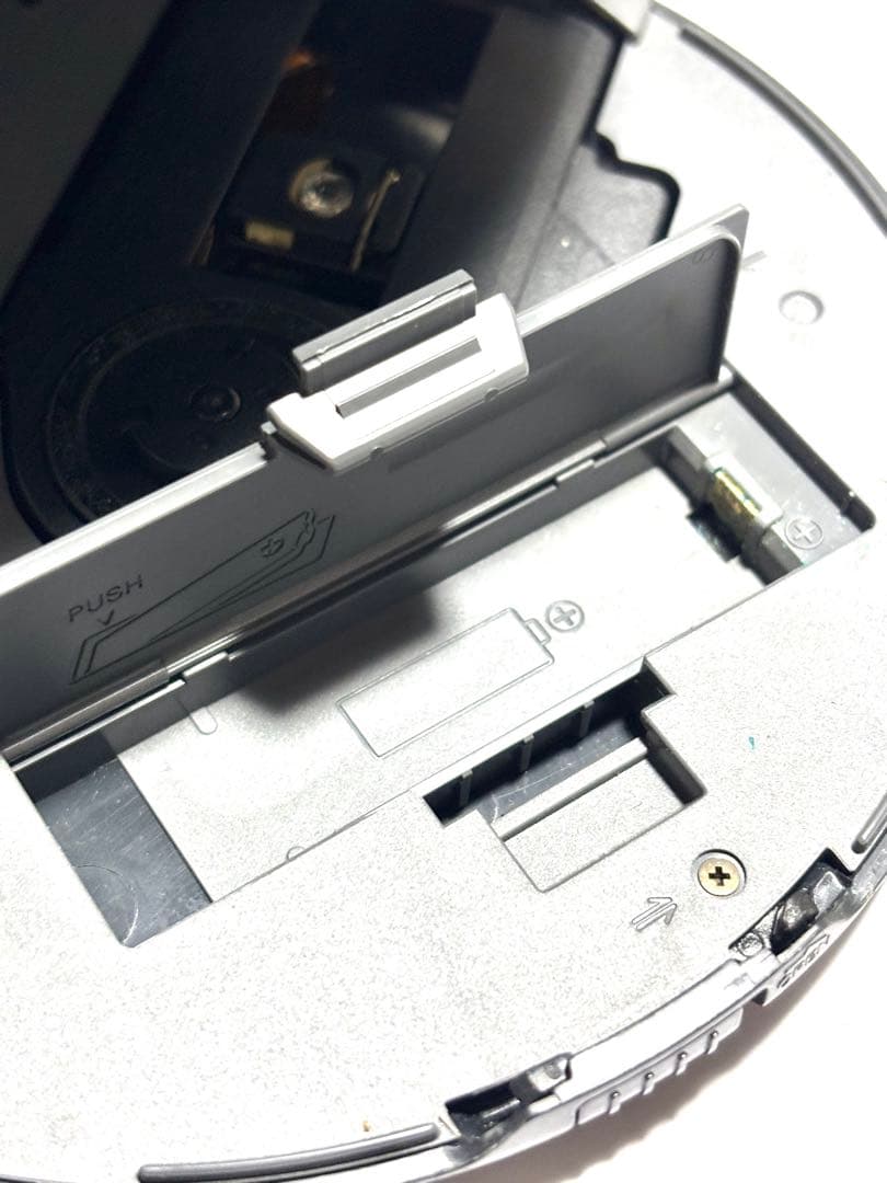 SONY CDウォークマン D-NE830 動作品 本体のみ