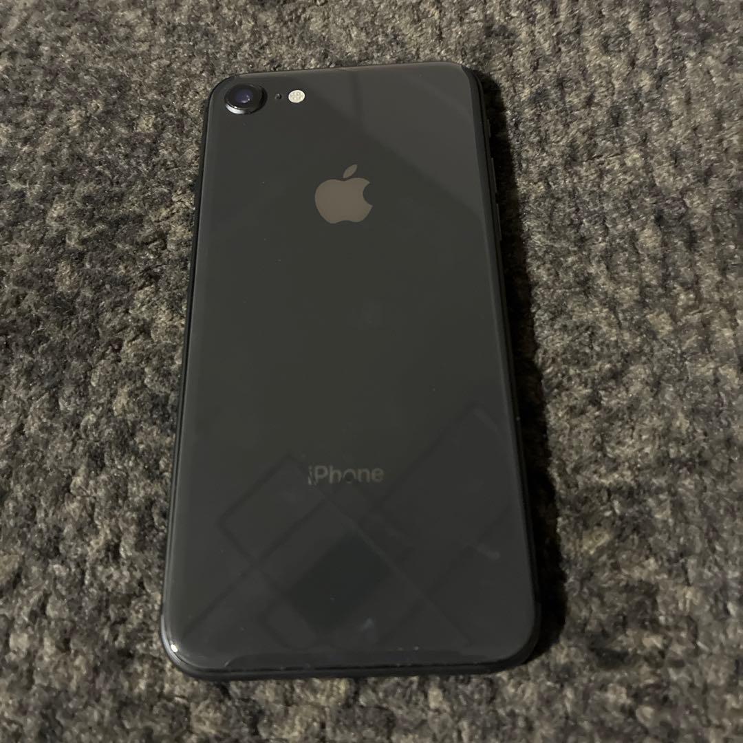 【本体のみ】iPhone8 64GB BLACK SIMフリー 最大容量94%