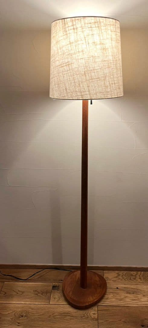 北欧家具　ヴィンテージ　フロアランプ　ライト　チーク　ウェグナー　照明