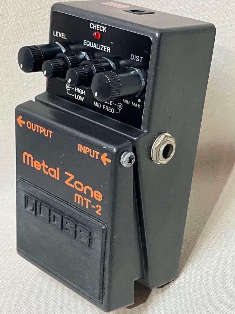 BOSS ボーズ　MT-2 l Zone メタルゾーン　エフェクター