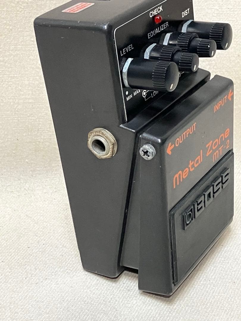 BOSS ボーズ　MT-2 l Zone メタルゾーン　エフェクター