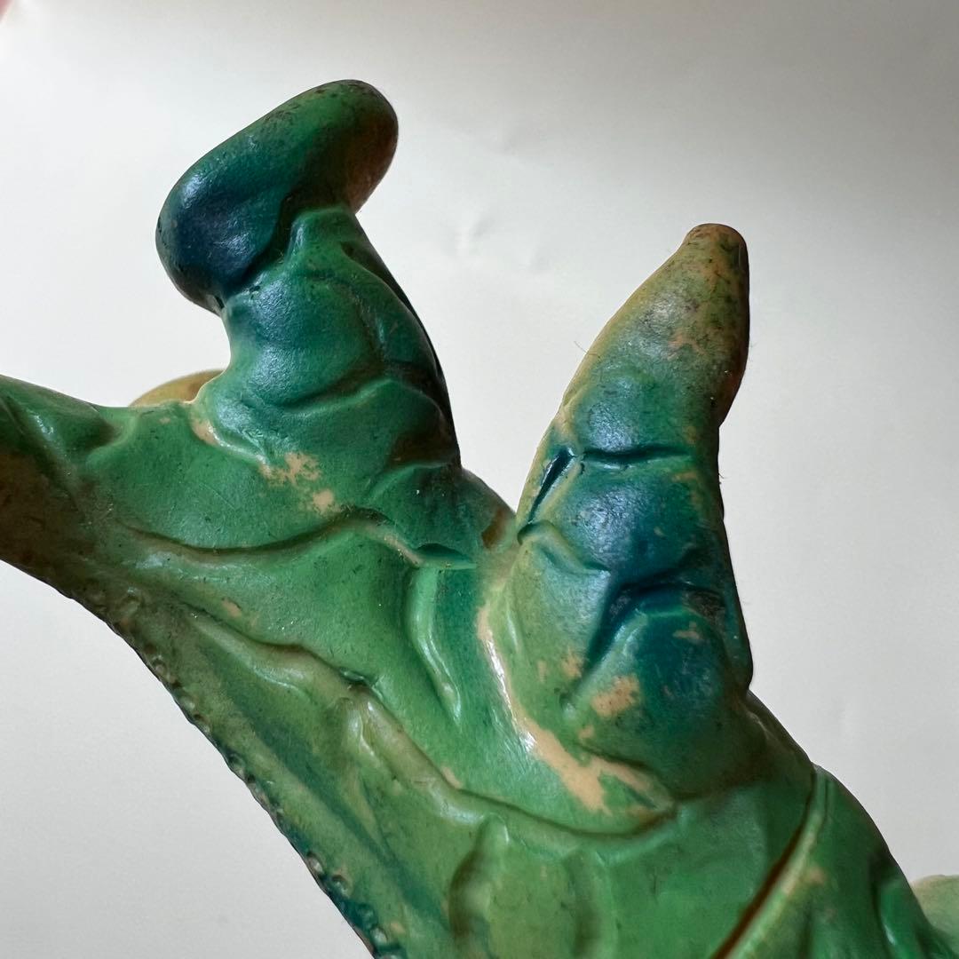 エレキング　ペンダント　ソフビ　フィギュア　レトロ　当時物　ウルトラマン