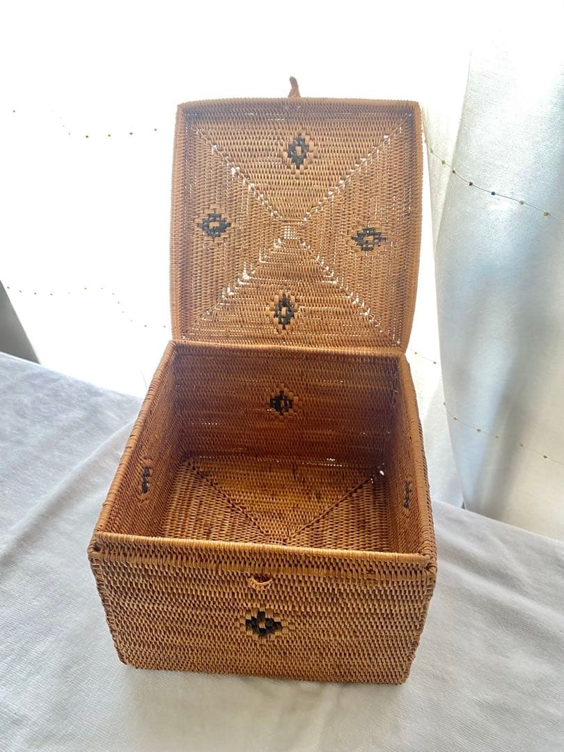 アタ製品　蓋付き　ボックス　バリ　インドネシア　インテリア　かご