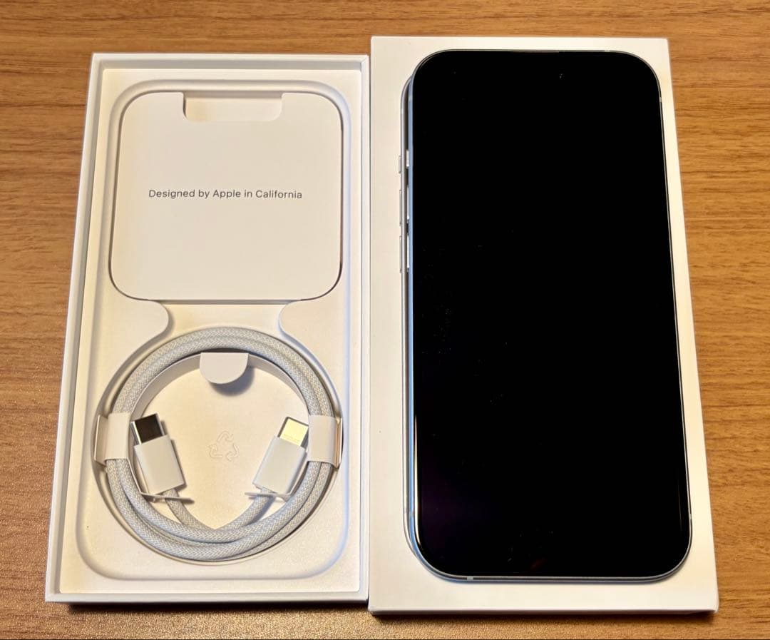 【美品】iPhone 15 128GB ブルー SIMフリー ケース＆フィルム付