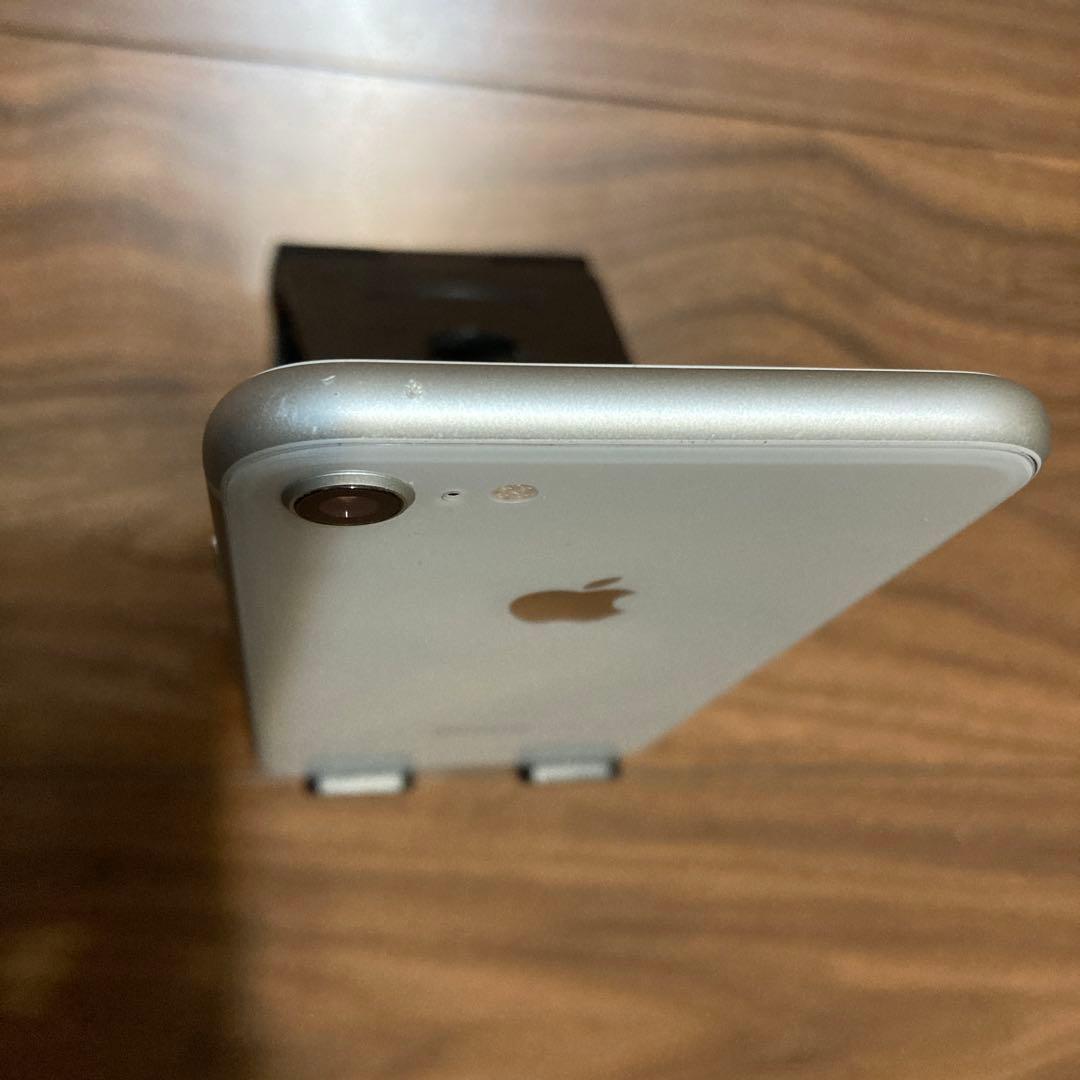 Apple iPhone 8 64GB 本体のみ