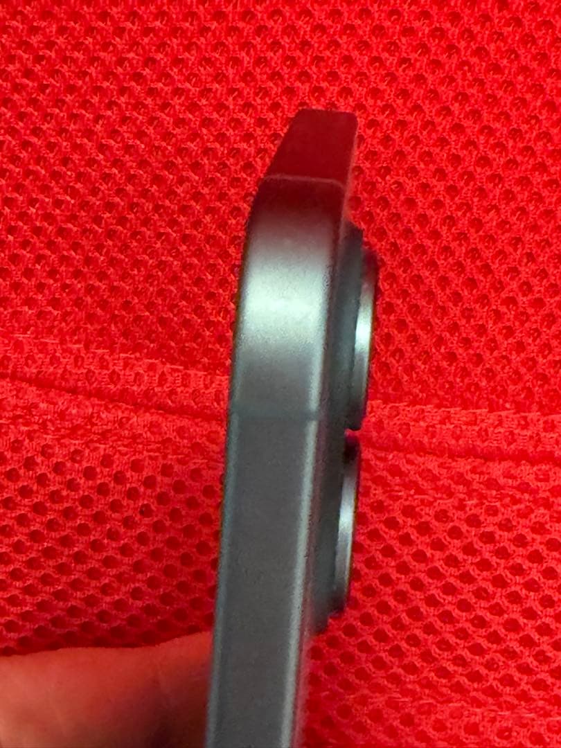 Apple iPhone 16ブルー 本体