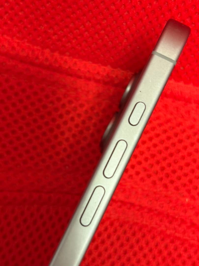 Apple iPhone 16ブルー 本体