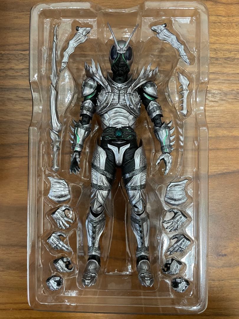 S.H.Figuarts 仮面ライダーSHADOWMOON シャドームーン